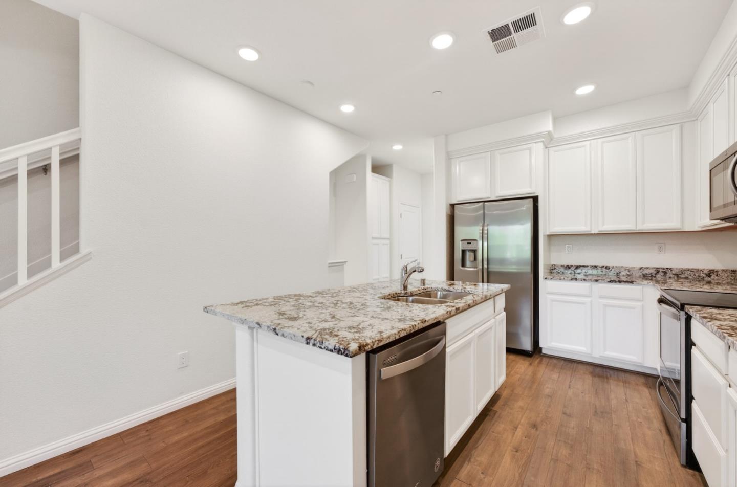 Photo #17: ML82043069 Listing: Photo #17