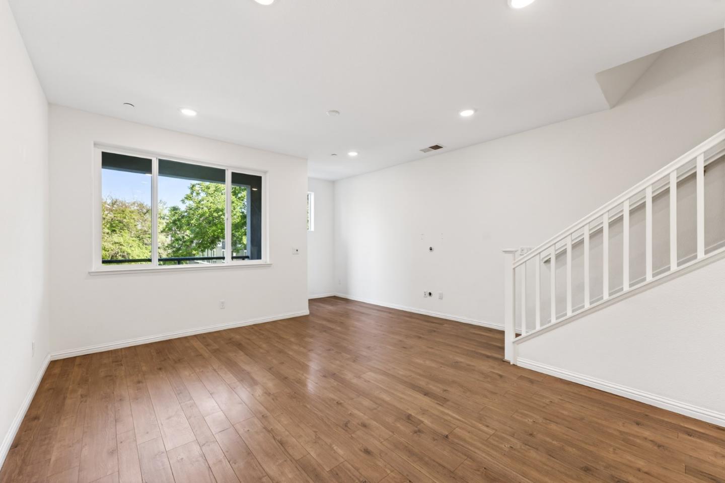 Photo #8: ML82043069 Listing: Photo #8