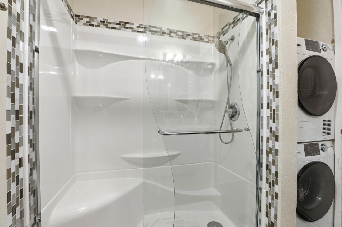 Photo #12: ML82043071 Listing: Photo #12