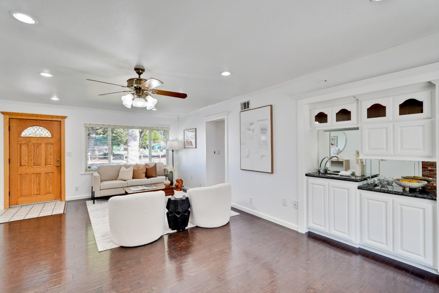 Detail Gallery Image 14 of 46 For 1040 Los Padres Blvd, Santa Clara,  CA 95050 - 3 Beds | 2 Baths