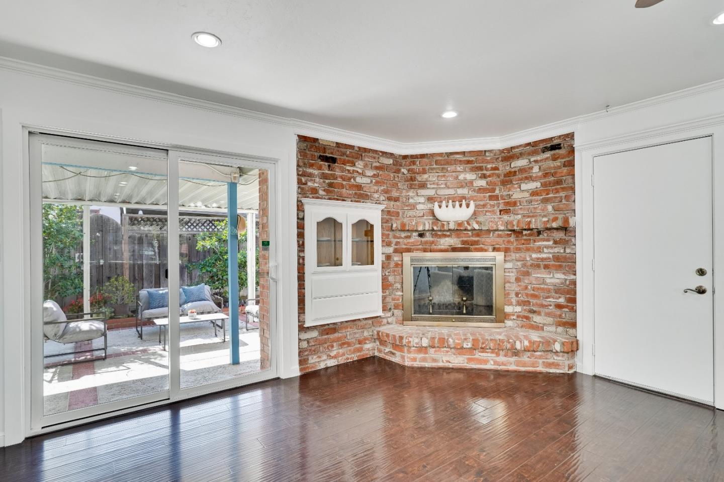 Detail Gallery Image 17 of 46 For 1040 Los Padres Blvd, Santa Clara,  CA 95050 - 3 Beds | 2 Baths