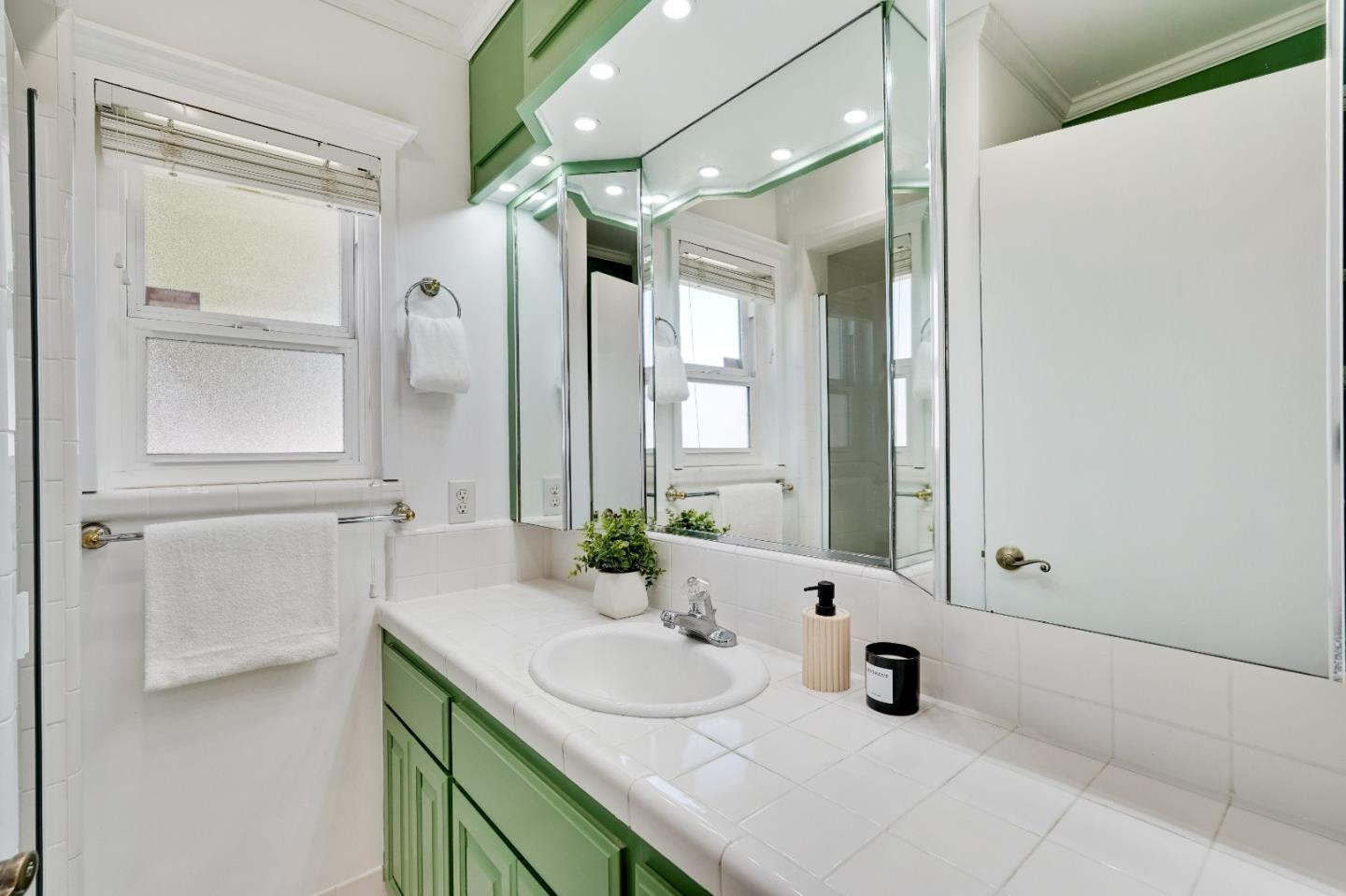 Detail Gallery Image 38 of 46 For 1040 Los Padres Blvd, Santa Clara,  CA 95050 - 3 Beds | 2 Baths