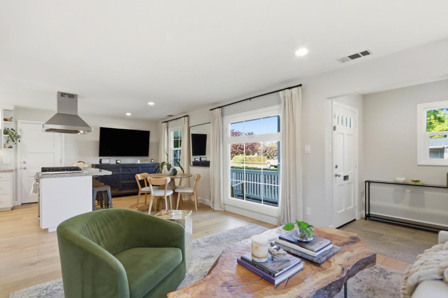 Detail Gallery Image 11 of 41 For 1791 Kirkland Ave, San Jose,  CA 95125 - 3 Beds | 2 Baths