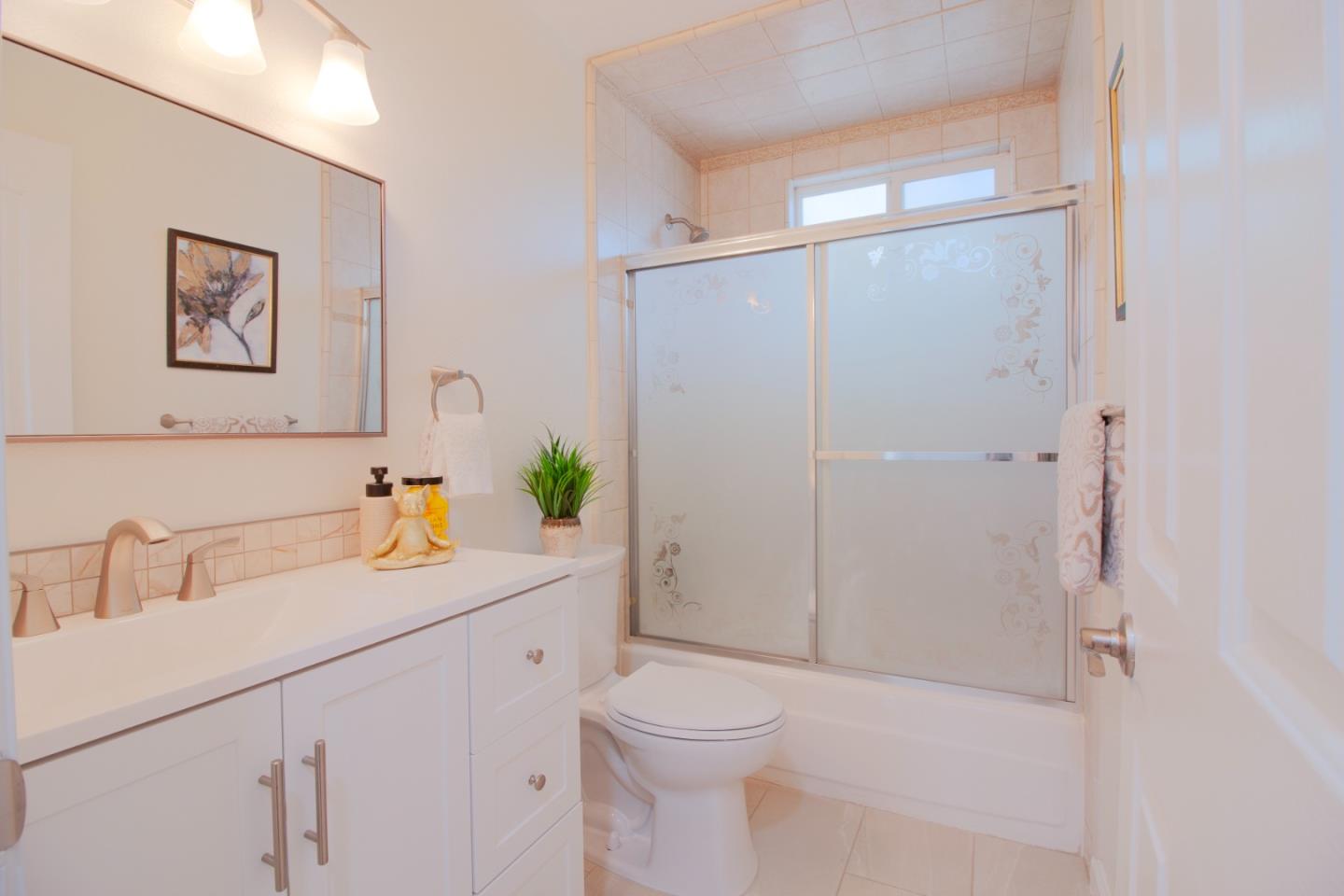 Detail Gallery Image 12 of 15 For 6103 Barclay Ct, San Jose,  CA 95123 - 3 Beds | 2 Baths