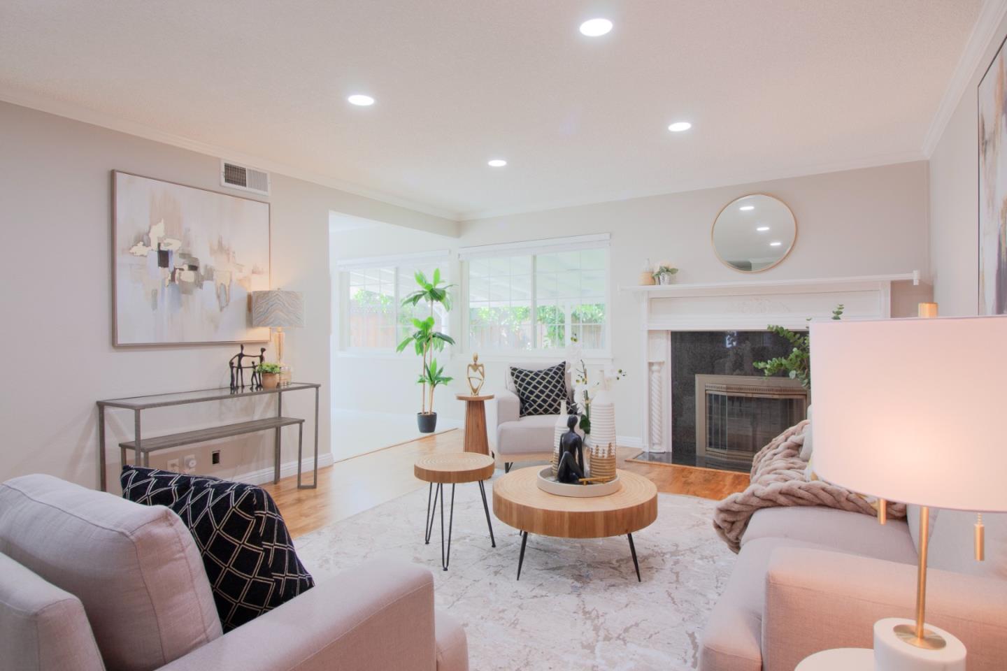 Detail Gallery Image 3 of 15 For 6103 Barclay Ct, San Jose,  CA 95123 - 3 Beds | 2 Baths