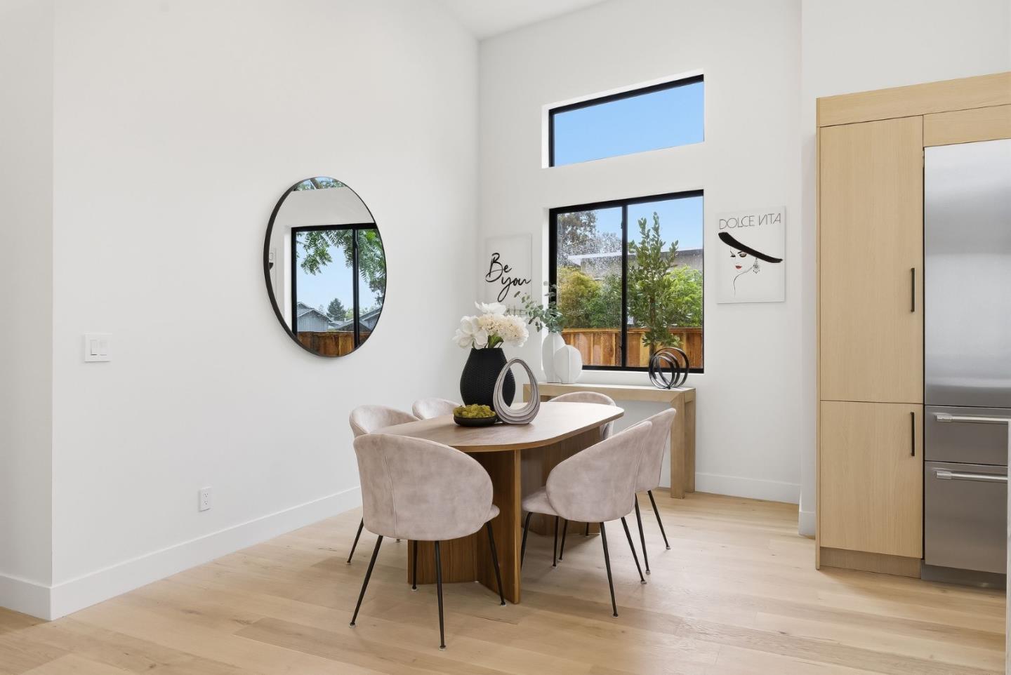 Detail Gallery Image 13 of 31 For 702 Ellsworth Pl, Palo Alto,  CA 94306 - 3 Beds | 2/1 Baths