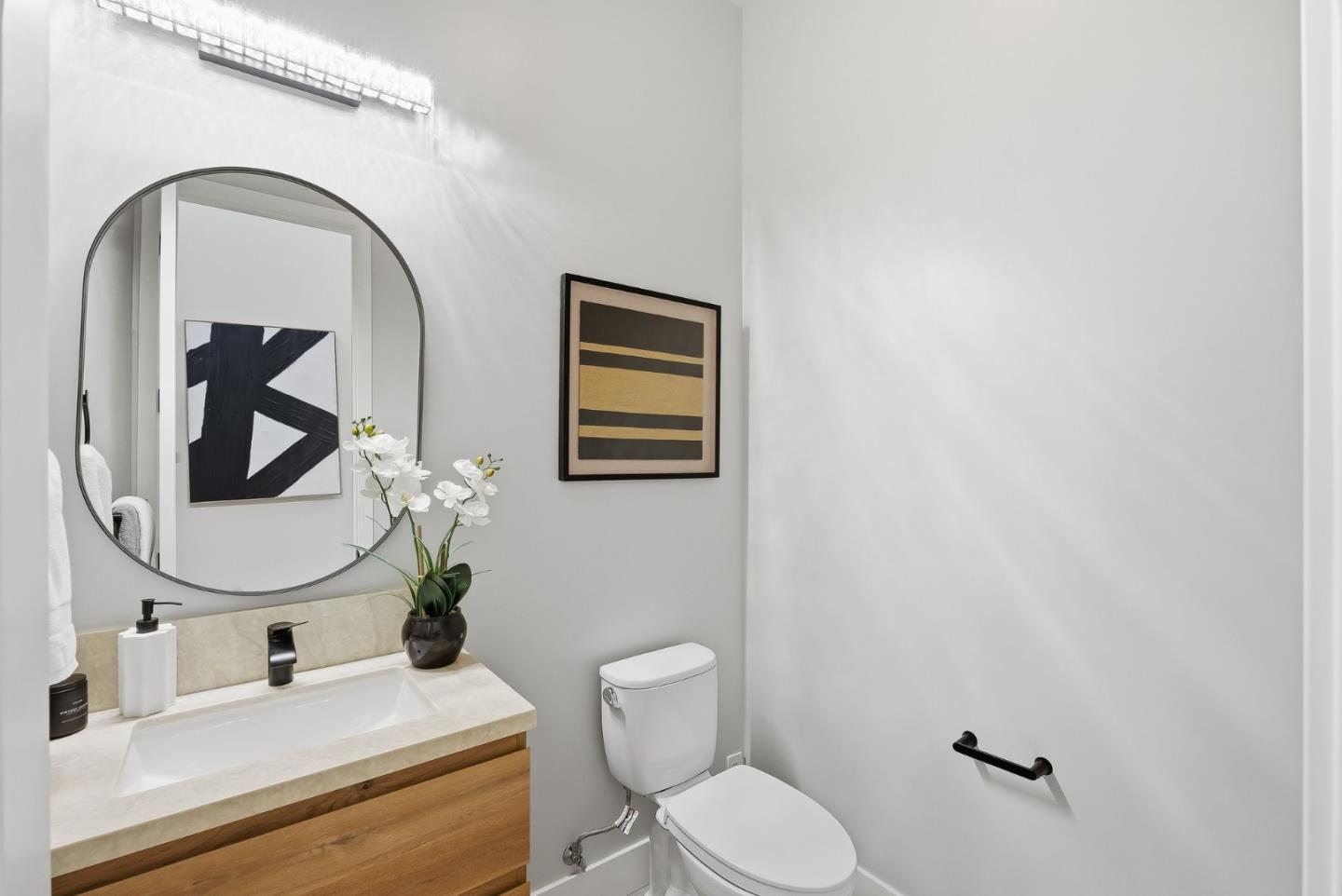 Detail Gallery Image 22 of 31 For 702 Ellsworth Pl, Palo Alto,  CA 94306 - 3 Beds | 2/1 Baths