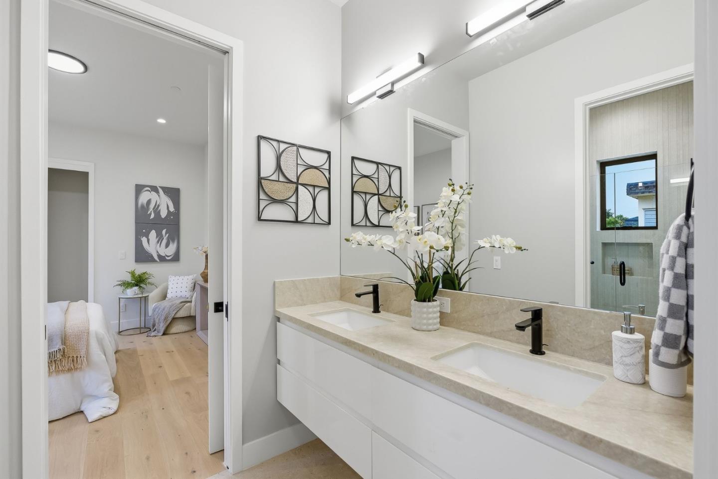 Detail Gallery Image 27 of 31 For 702 Ellsworth Pl, Palo Alto,  CA 94306 - 3 Beds | 2/1 Baths