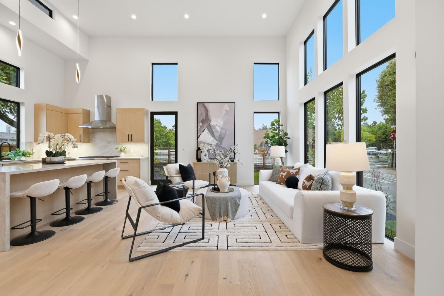 Detail Gallery Image 3 of 31 For 702 Ellsworth Pl, Palo Alto,  CA 94306 - 3 Beds | 2/1 Baths