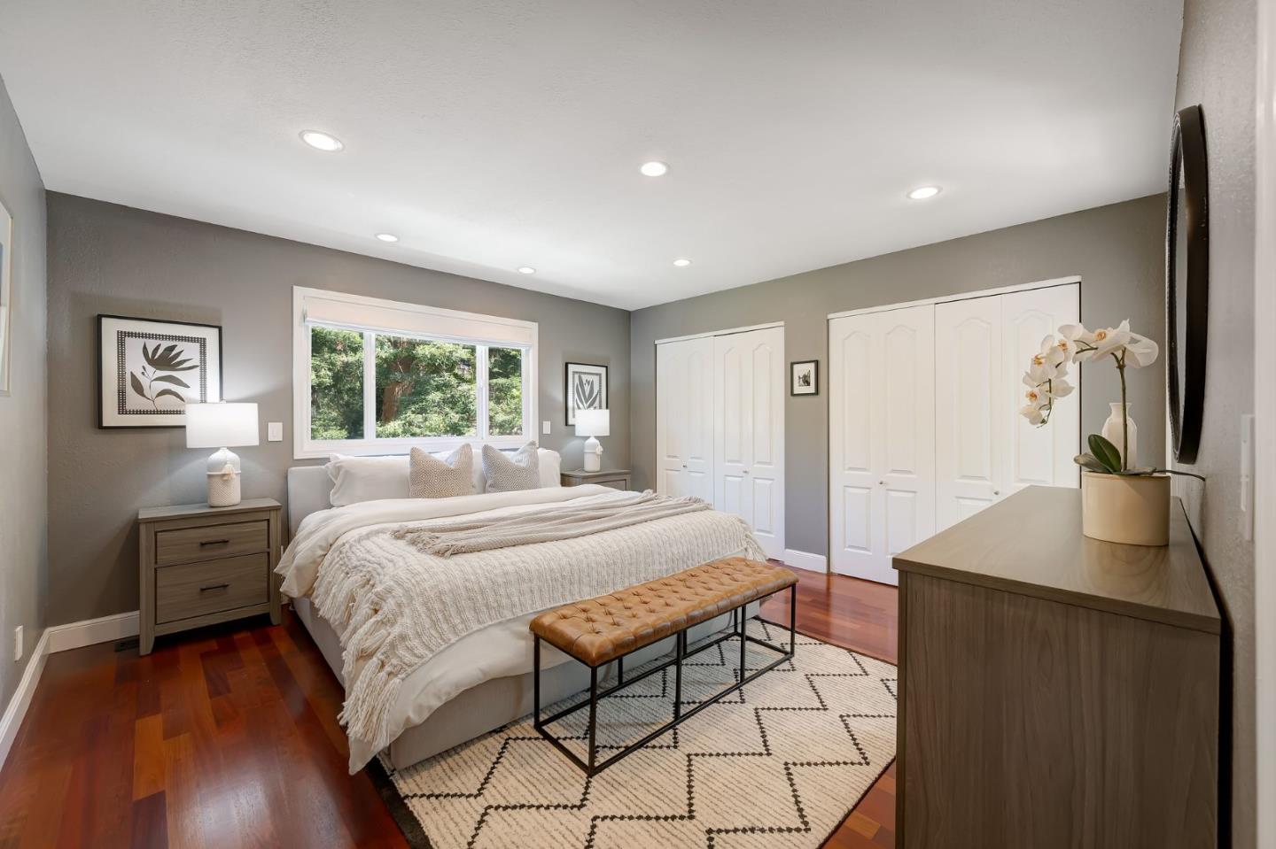 Detail Gallery Image 19 of 44 For 215 Nataqua Ave, Pacifica,  CA 94044 - 3 Beds | 2/1 Baths