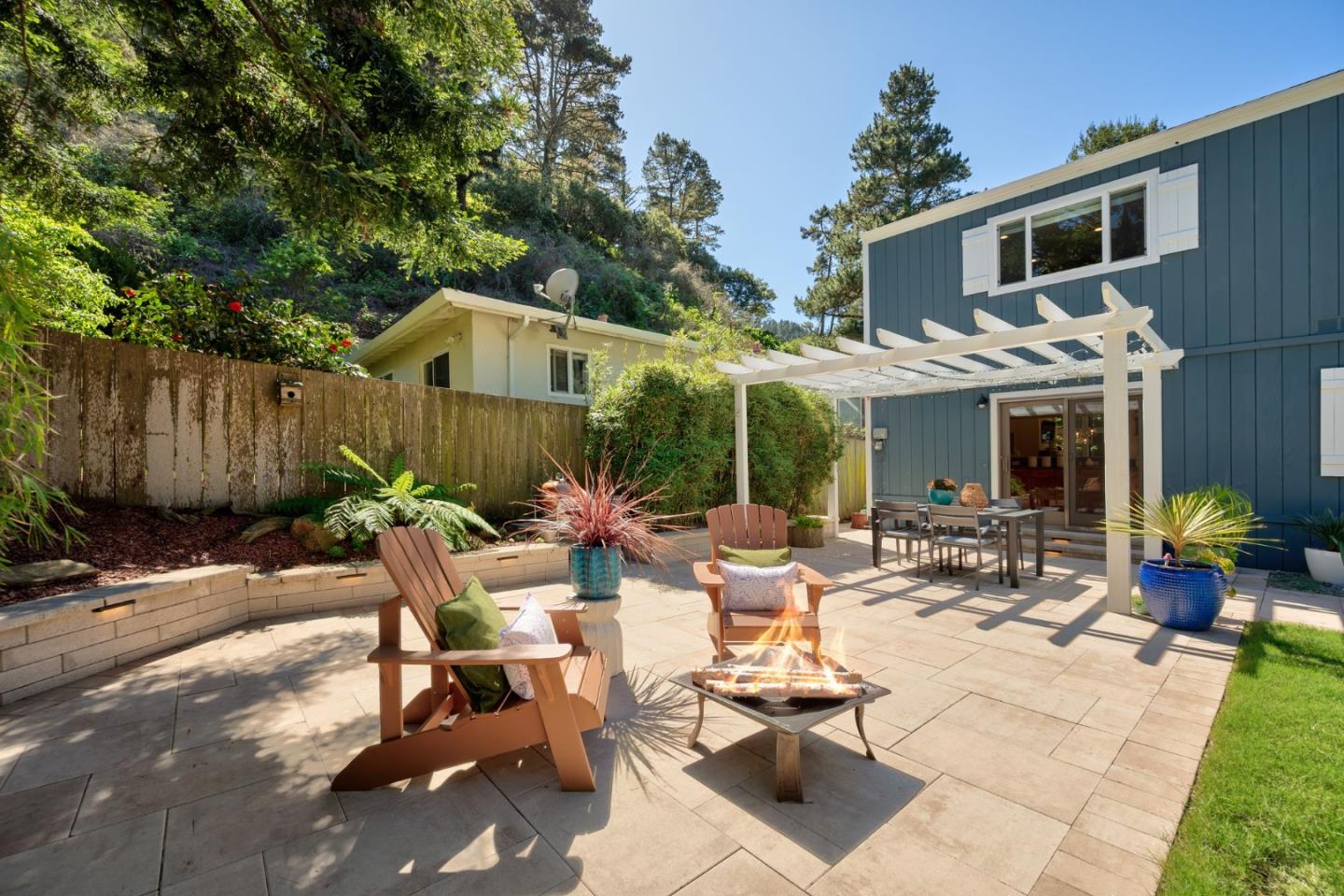 Detail Gallery Image 29 of 44 For 215 Nataqua Ave, Pacifica,  CA 94044 - 3 Beds | 2/1 Baths