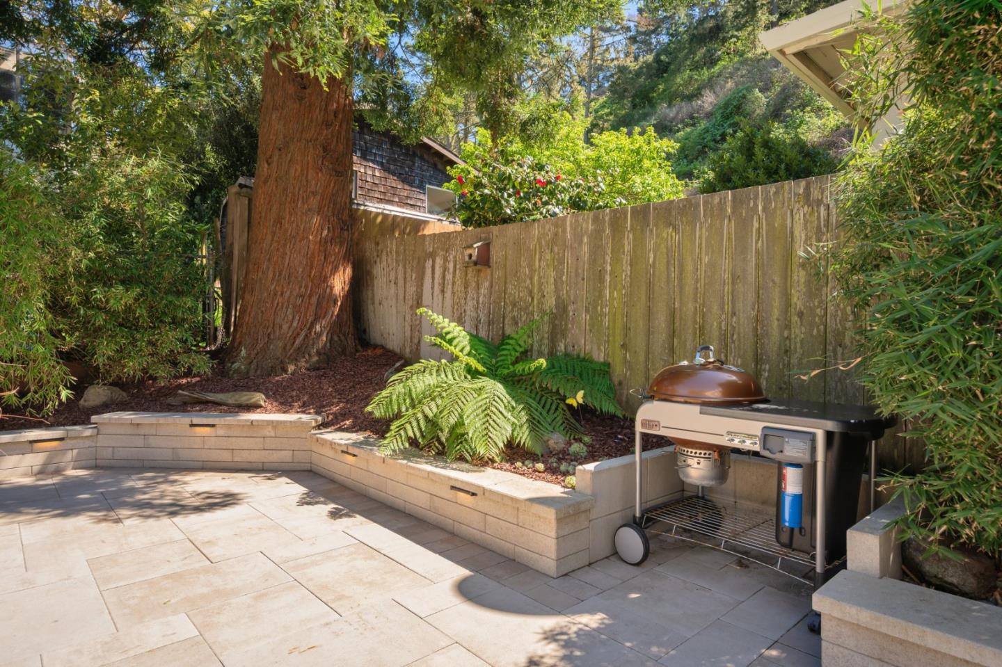 Detail Gallery Image 36 of 44 For 215 Nataqua Ave, Pacifica,  CA 94044 - 3 Beds | 2/1 Baths