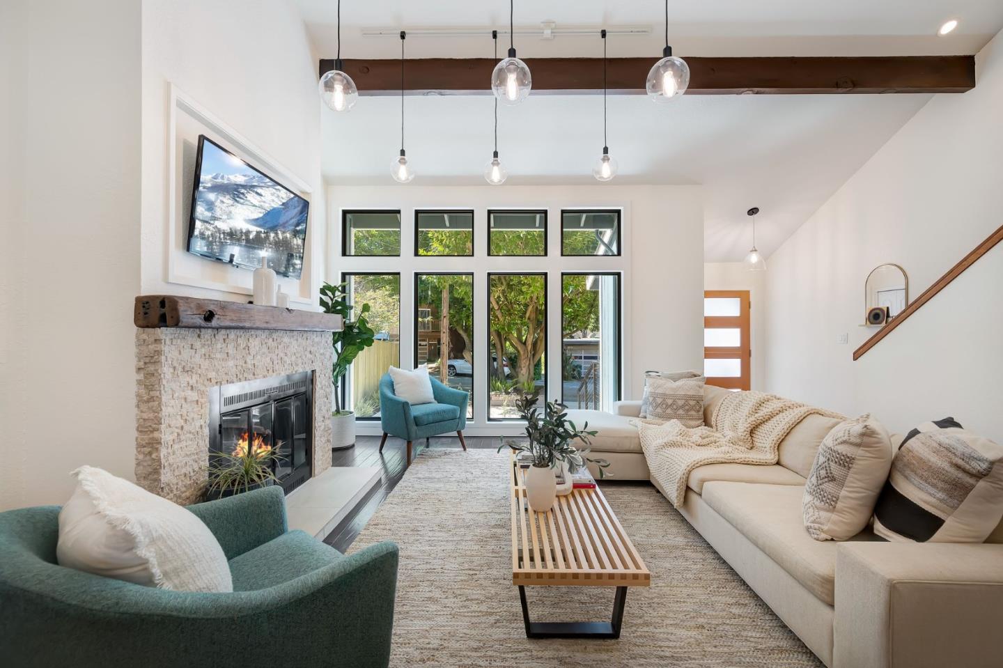 Detail Gallery Image 7 of 44 For 215 Nataqua Ave, Pacifica,  CA 94044 - 3 Beds | 2/1 Baths