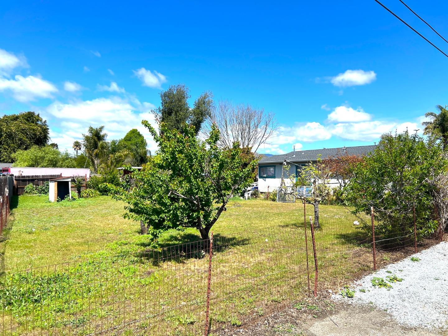 Detail Gallery Image 4 of 5 For 2642 C Freedom Blvd, Watsonville,  CA 95076 - 2 Beds | 1 Baths