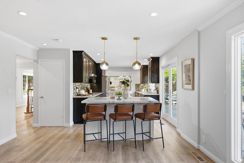 Detail Gallery Image 11 of 77 For 341 Fontana Dr, Santa Clara,  CA 95051 - 4 Beds | 3 Baths