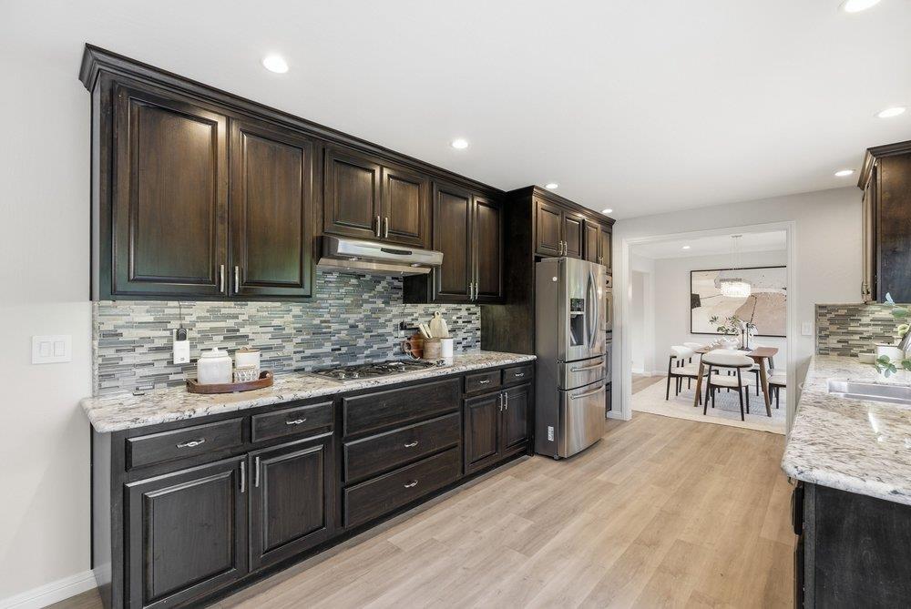 Detail Gallery Image 16 of 77 For 341 Fontana Dr, Santa Clara,  CA 95051 - 4 Beds | 3 Baths