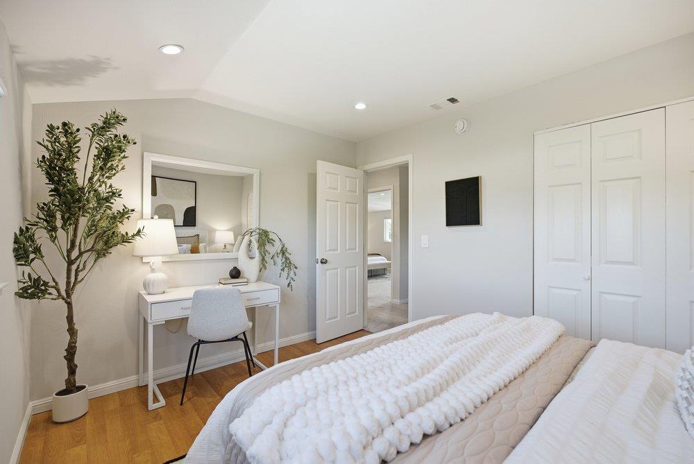 Detail Gallery Image 21 of 77 For 341 Fontana Dr, Santa Clara,  CA 95051 - 4 Beds | 3 Baths