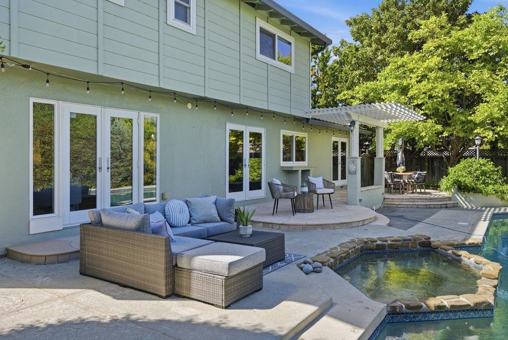 Detail Gallery Image 34 of 77 For 341 Fontana Dr, Santa Clara,  CA 95051 - 4 Beds | 3 Baths