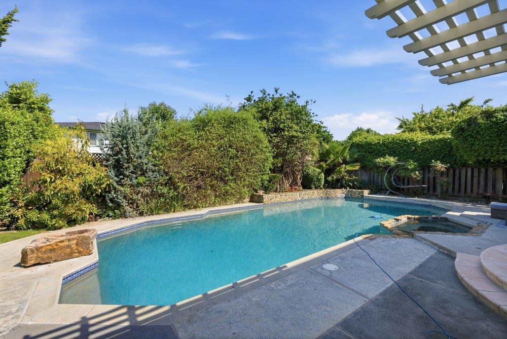 Detail Gallery Image 40 of 77 For 341 Fontana Dr, Santa Clara,  CA 95051 - 4 Beds | 3 Baths