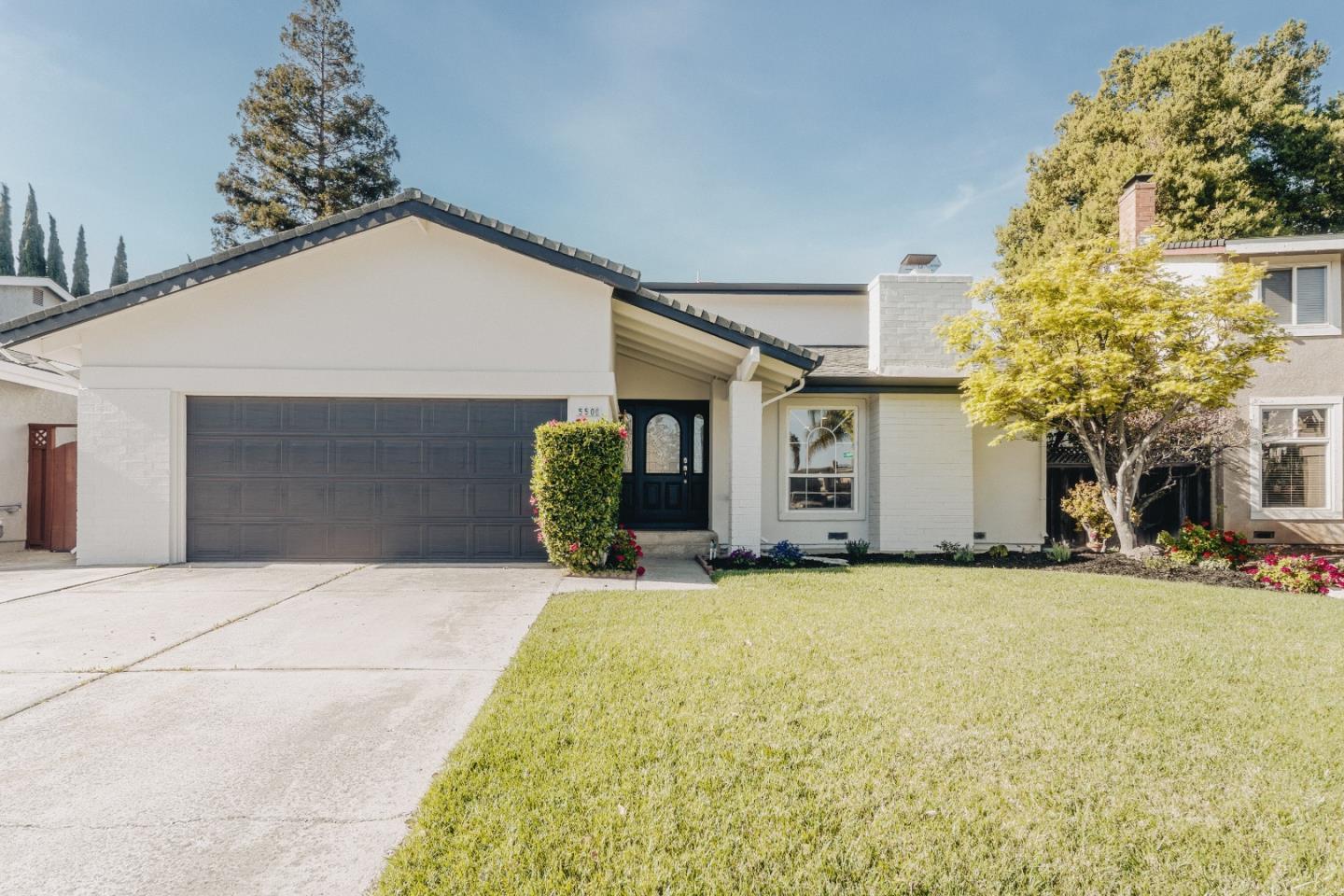 Detail Gallery Image 2 of 60 For Century Park Way, San Jose,  CA 95111 - 4 Beds | 2 Baths