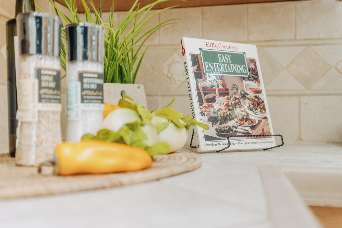 Detail Gallery Image 44 of 60 For Century Park Way, San Jose,  CA 95111 - 4 Beds | 2 Baths