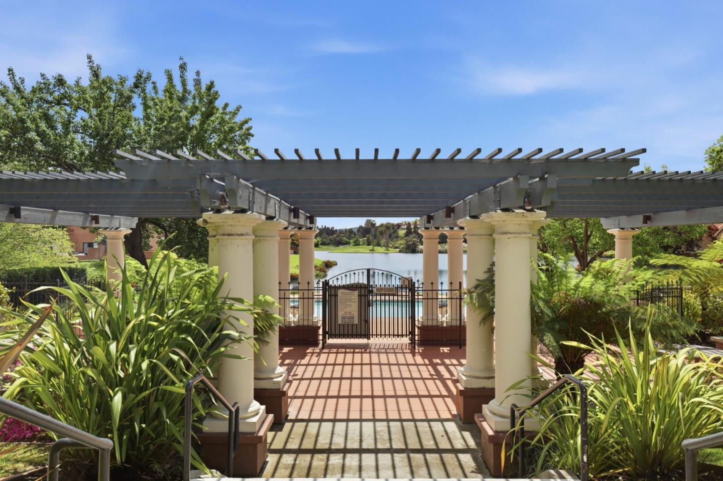 Detail Gallery Image 34 of 59 For 719 Lakemont Pl #3,  San Ramon,  CA 94582 - 3 Beds | 2 Baths