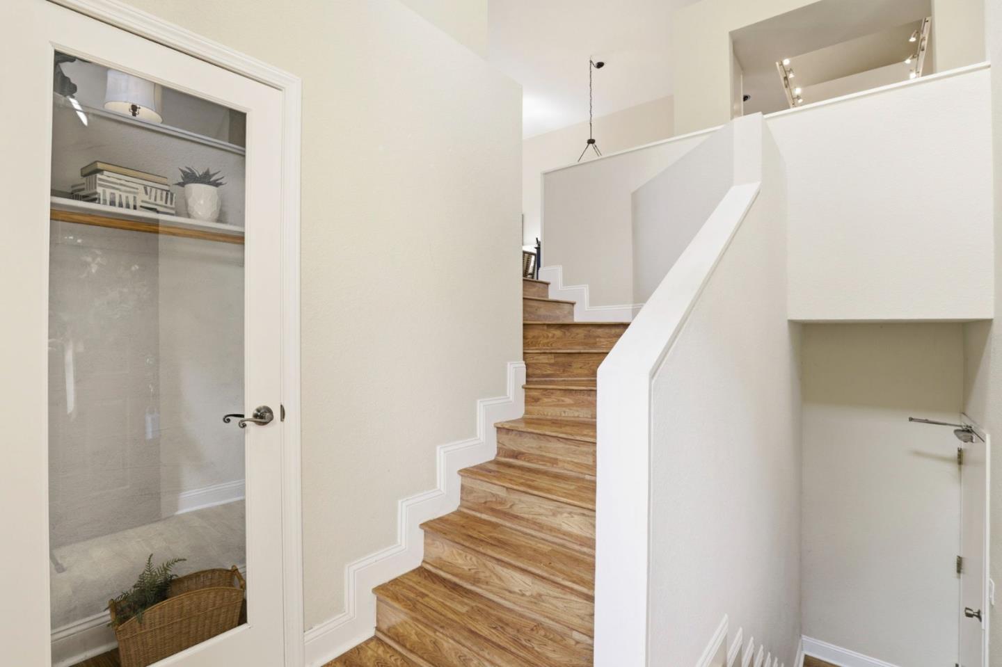 Detail Gallery Image 4 of 59 For 719 Lakemont Pl #3,  San Ramon,  CA 94582 - 3 Beds | 2 Baths