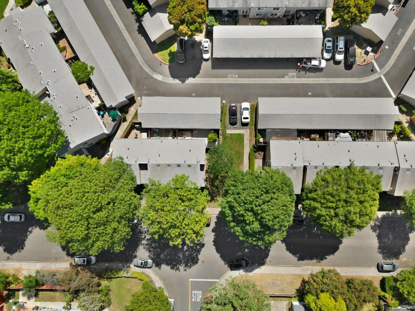 Detail Gallery Image 2 of 42 For 4270 Comet Cir, Union City,  CA 94587 - 3 Beds | 1/1 Baths