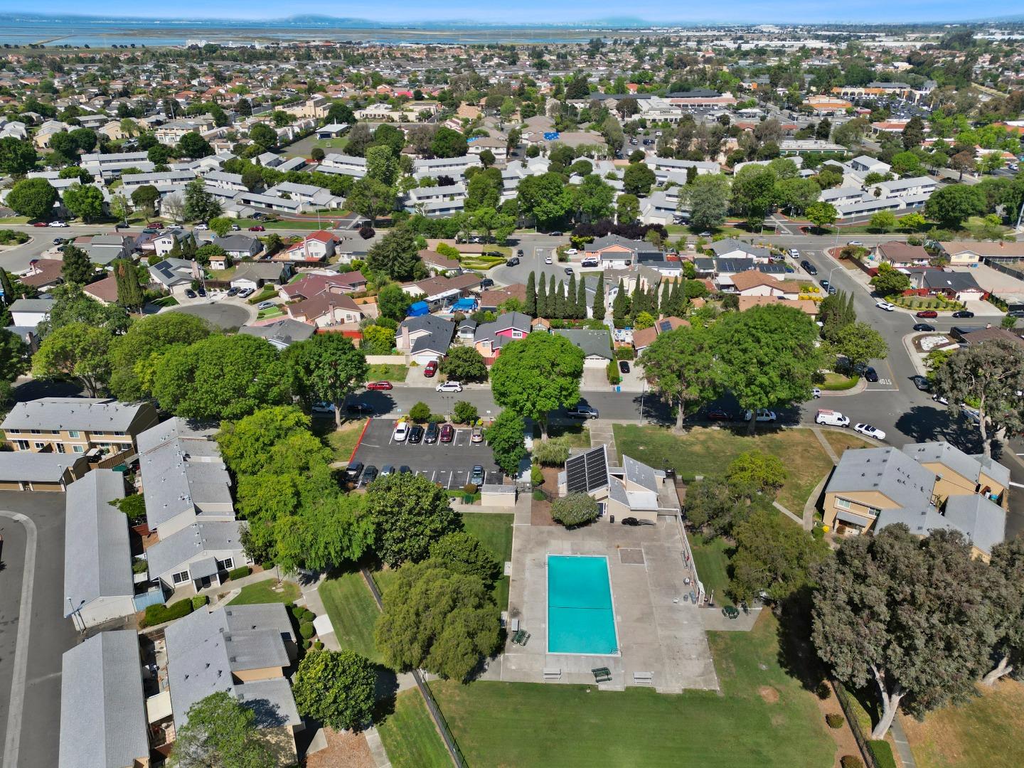 Detail Gallery Image 7 of 42 For 4270 Comet Cir, Union City,  CA 94587 - 3 Beds | 1/1 Baths