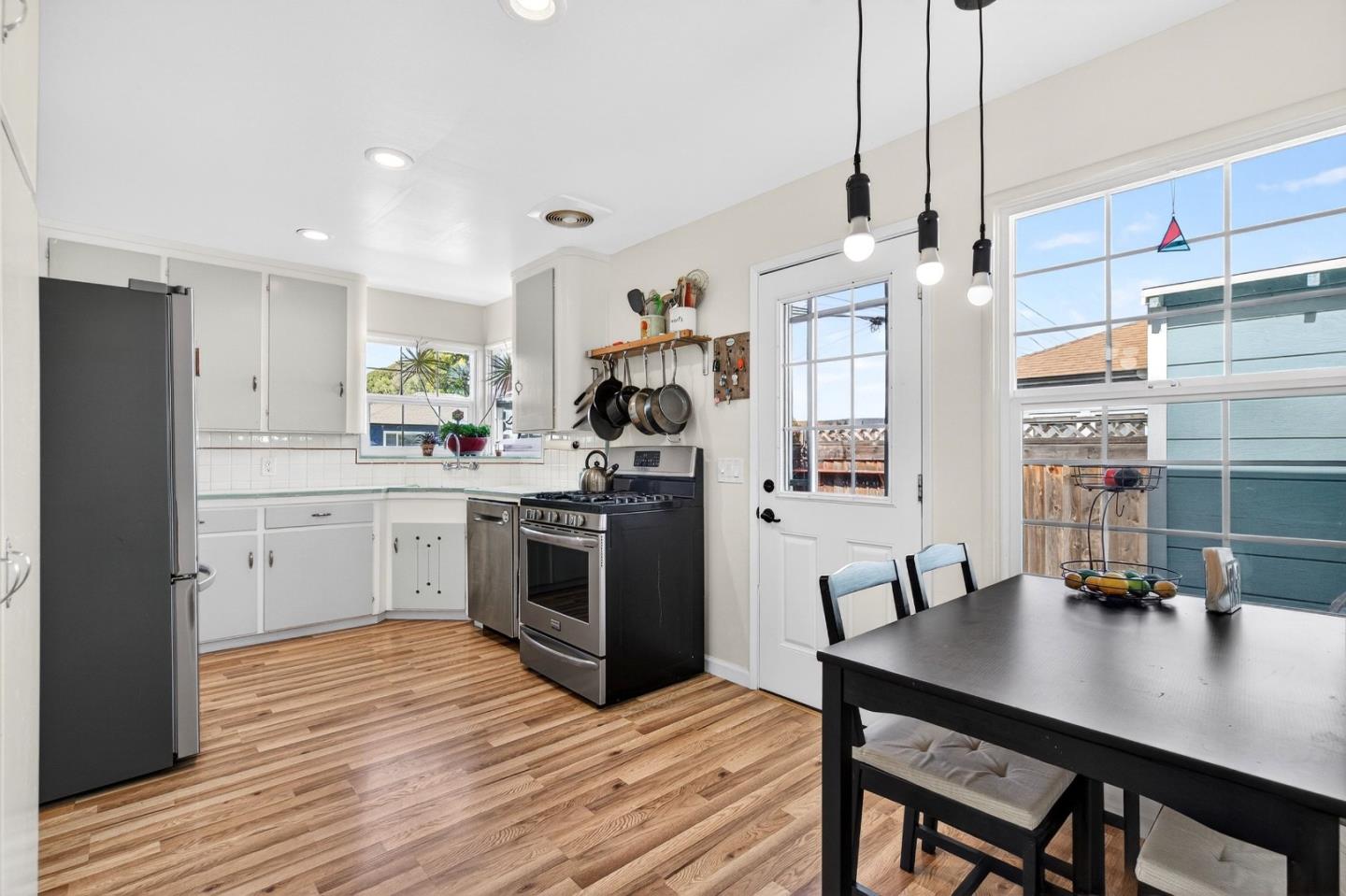 Detail Gallery Image 19 of 49 For 502 E Beach St, Watsonville,  CA 95076 - 2 Beds | 1 Baths