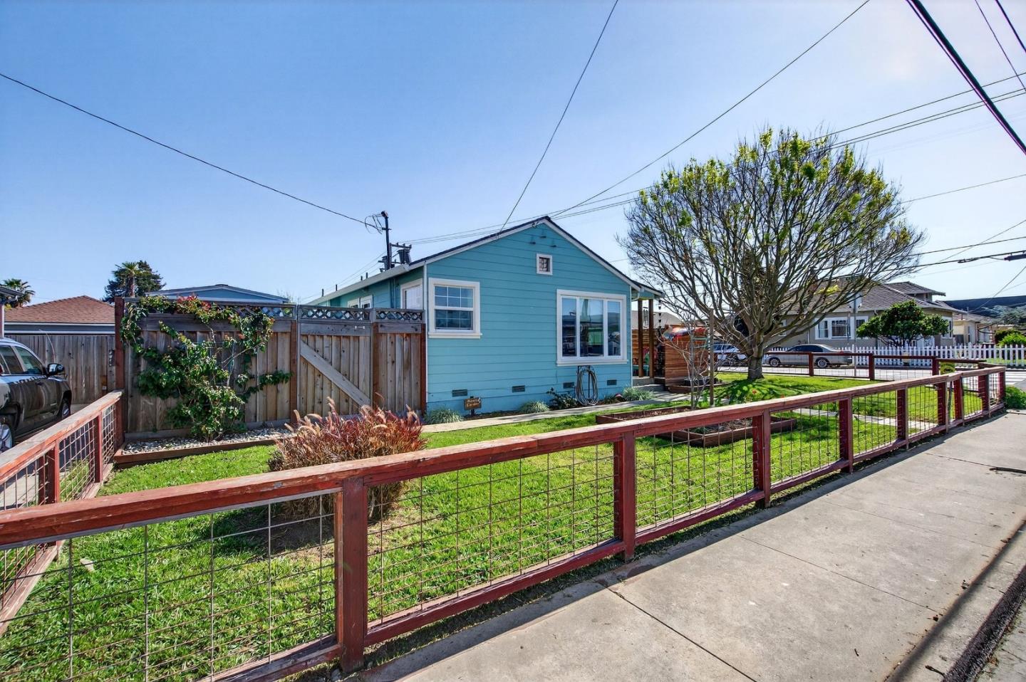 Detail Gallery Image 3 of 49 For 502 E Beach St, Watsonville,  CA 95076 - 2 Beds | 1 Baths