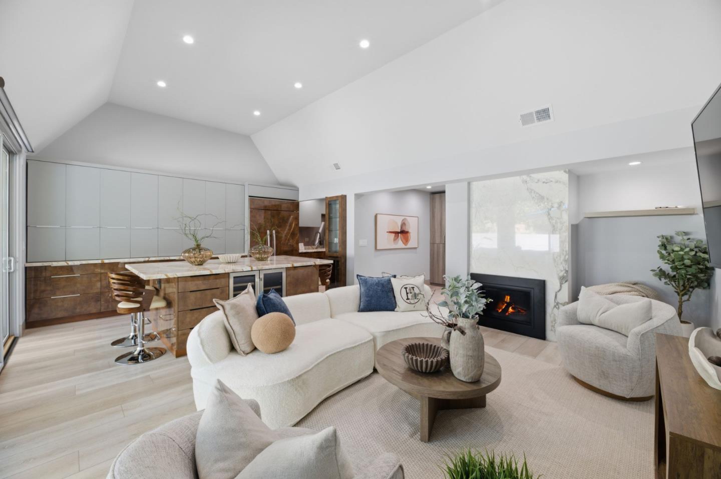 Photo #6: ML82043091 Listing: Photo #6