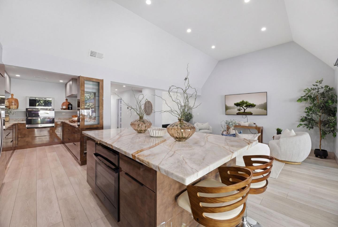 Photo #8: ML82043091 Listing: Photo #8