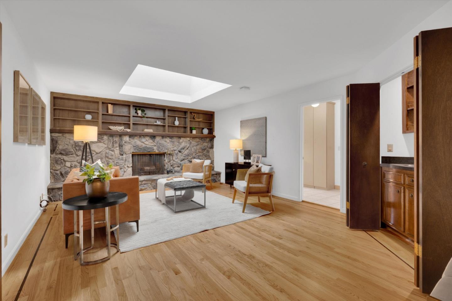 Detail Gallery Image 11 of 47 For 18967 Palo Oaks Ct, Saratoga,  CA 95070 - 4 Beds | 2/1 Baths