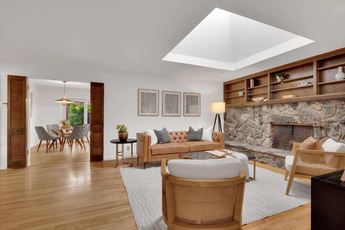 Detail Gallery Image 12 of 47 For 18967 Palo Oaks Ct, Saratoga,  CA 95070 - 4 Beds | 2/1 Baths