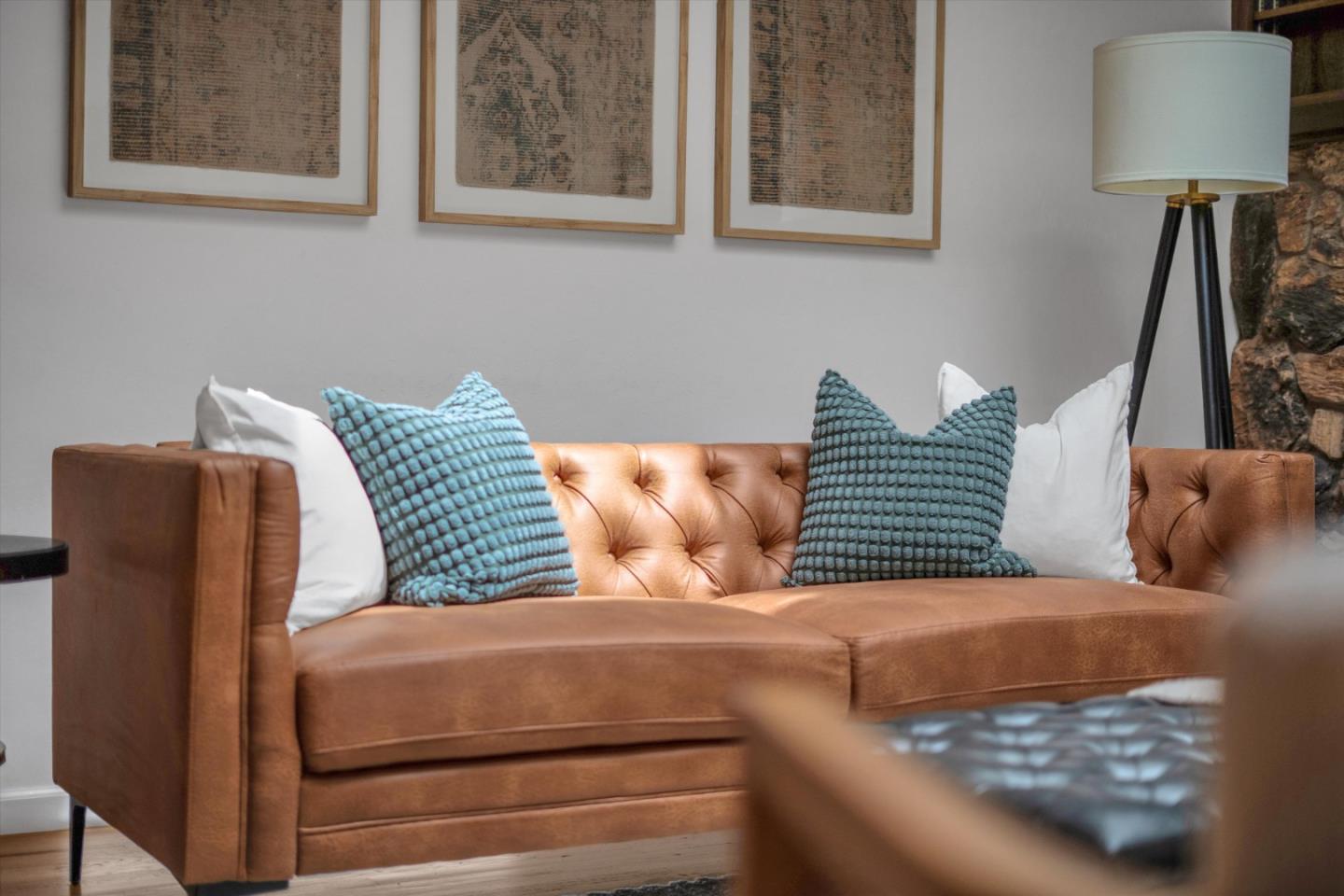 Detail Gallery Image 15 of 47 For 18967 Palo Oaks Ct, Saratoga,  CA 95070 - 4 Beds | 2/1 Baths