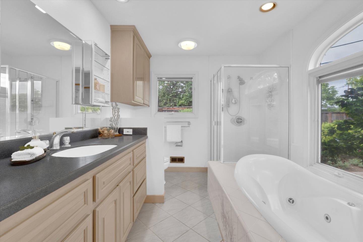 Detail Gallery Image 26 of 47 For 18967 Palo Oaks Ct, Saratoga,  CA 95070 - 4 Beds | 2/1 Baths