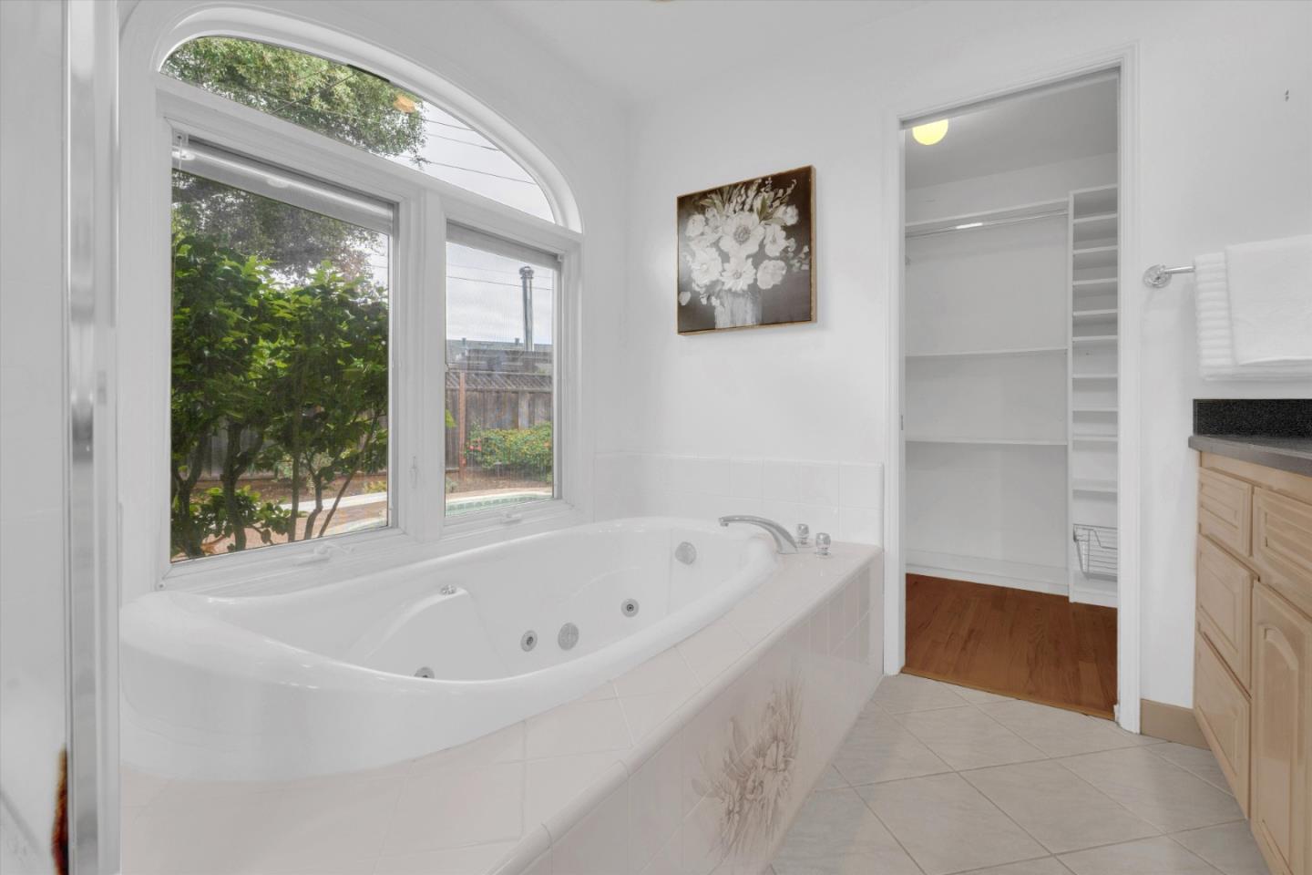 Detail Gallery Image 28 of 47 For 18967 Palo Oaks Ct, Saratoga,  CA 95070 - 4 Beds | 2/1 Baths