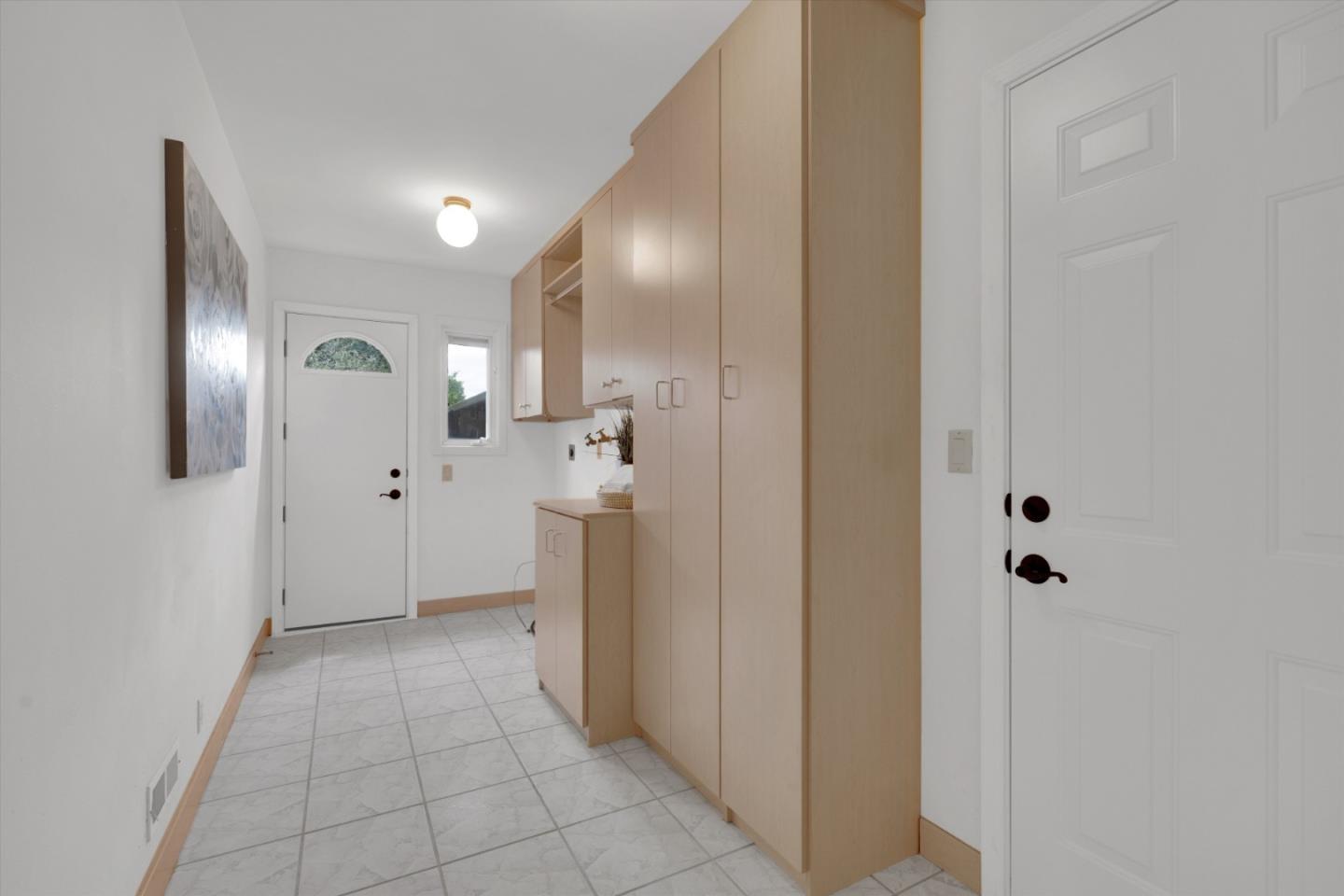 Detail Gallery Image 37 of 47 For 18967 Palo Oaks Ct, Saratoga,  CA 95070 - 4 Beds | 2/1 Baths