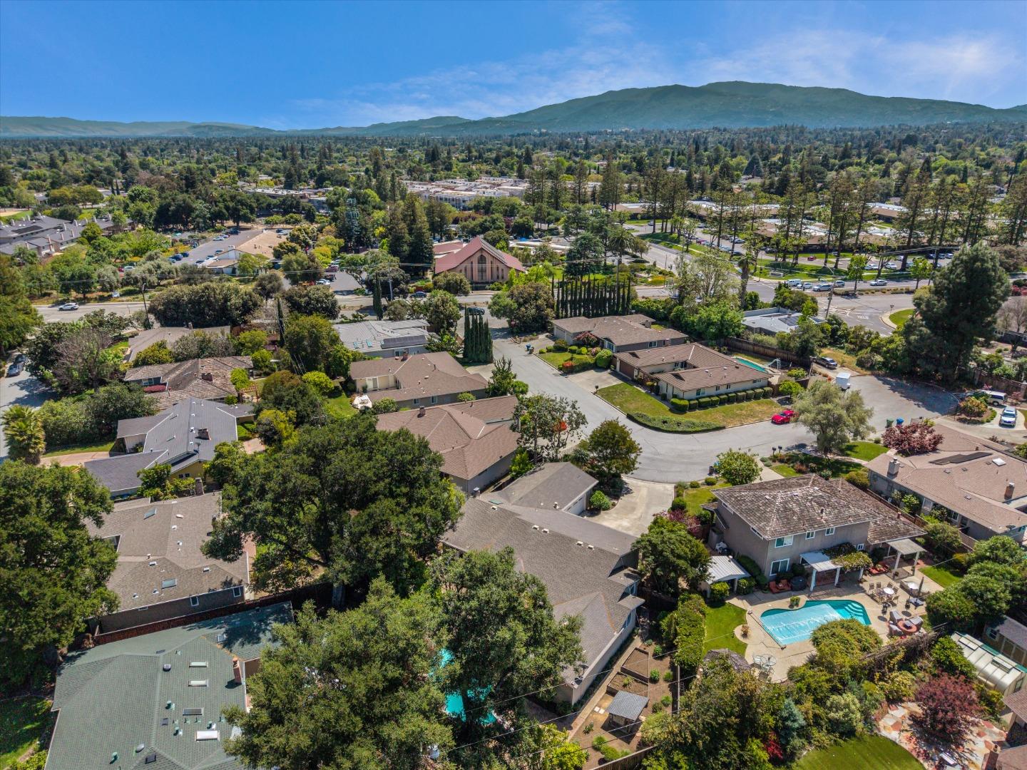 Detail Gallery Image 41 of 47 For 18967 Palo Oaks Ct, Saratoga,  CA 95070 - 4 Beds | 2/1 Baths