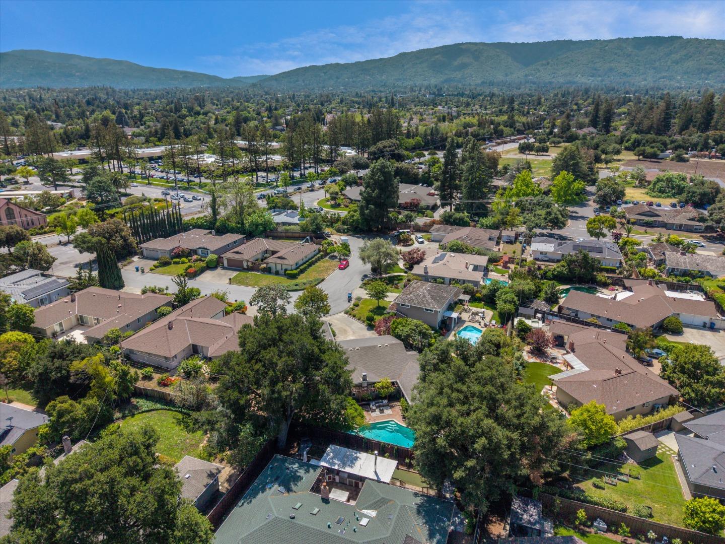 Detail Gallery Image 42 of 47 For 18967 Palo Oaks Ct, Saratoga,  CA 95070 - 4 Beds | 2/1 Baths