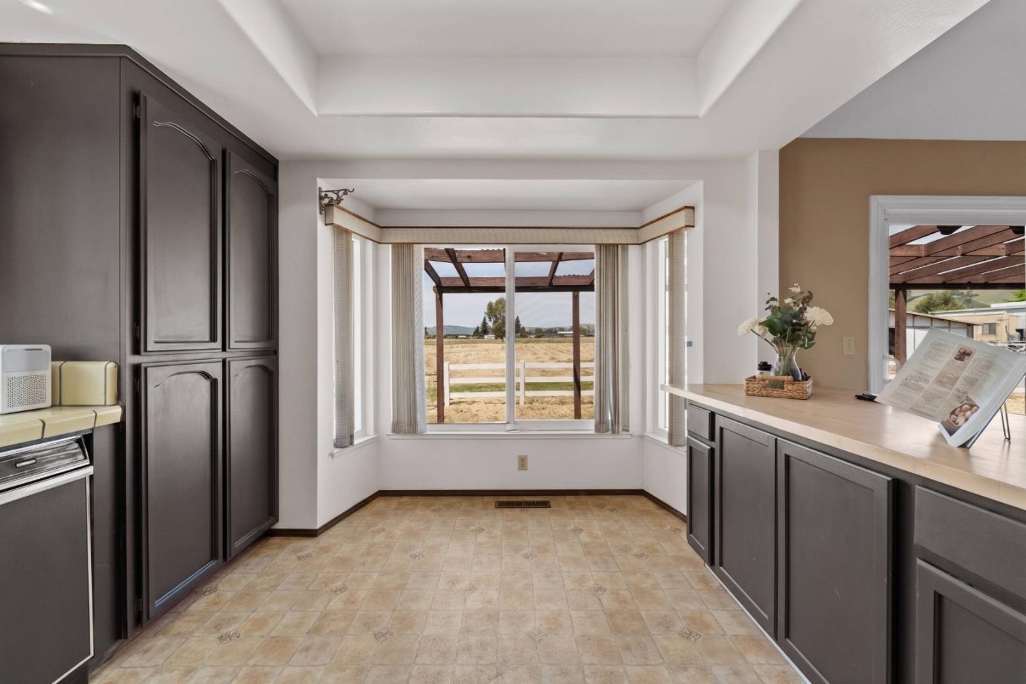 Detail Gallery Image 11 of 35 For 1645 Eberts Dr, San Martin,  CA 95046 - 3 Beds | 2 Baths