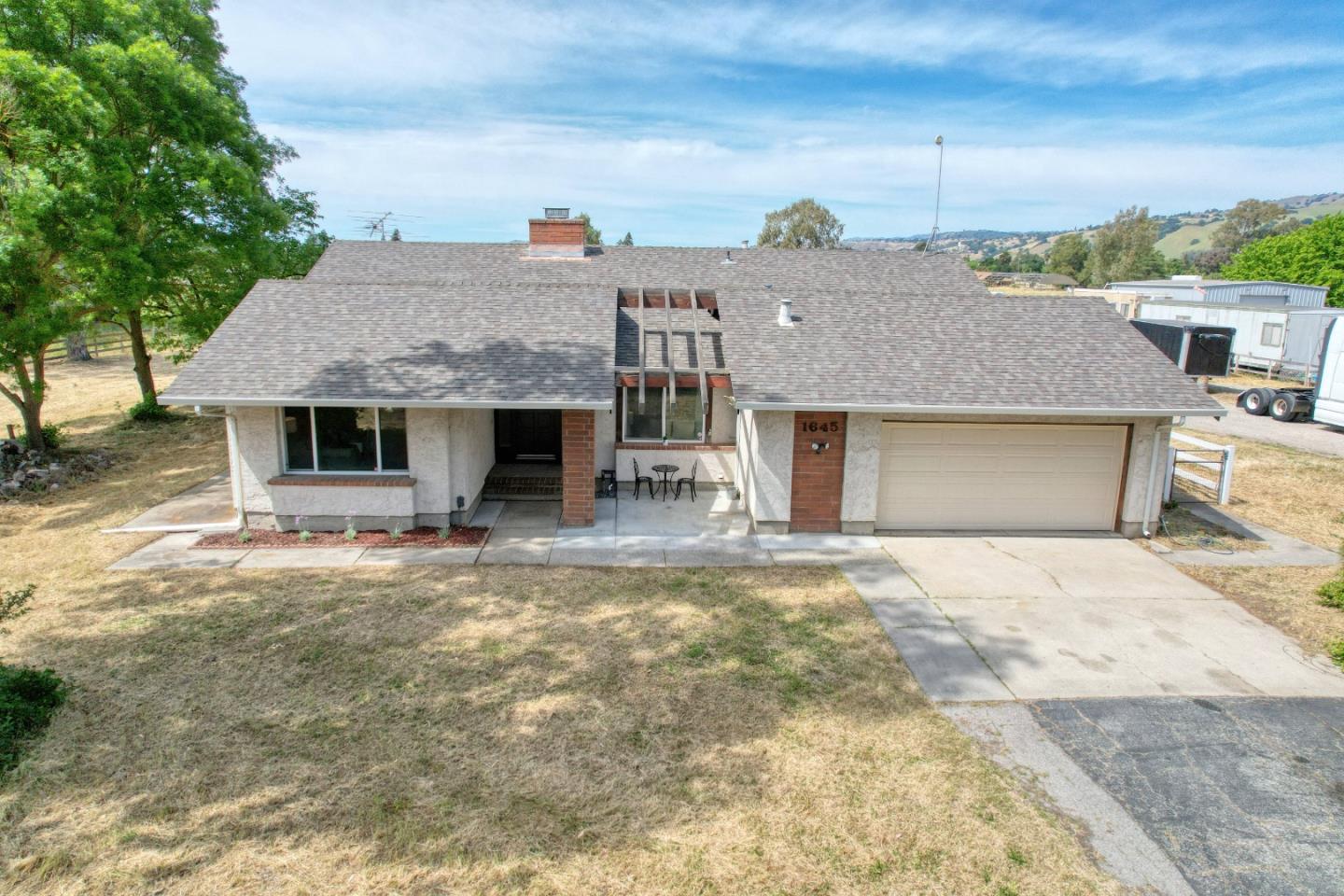 1035 Easy Street, Morgan Hill, CA, 95037