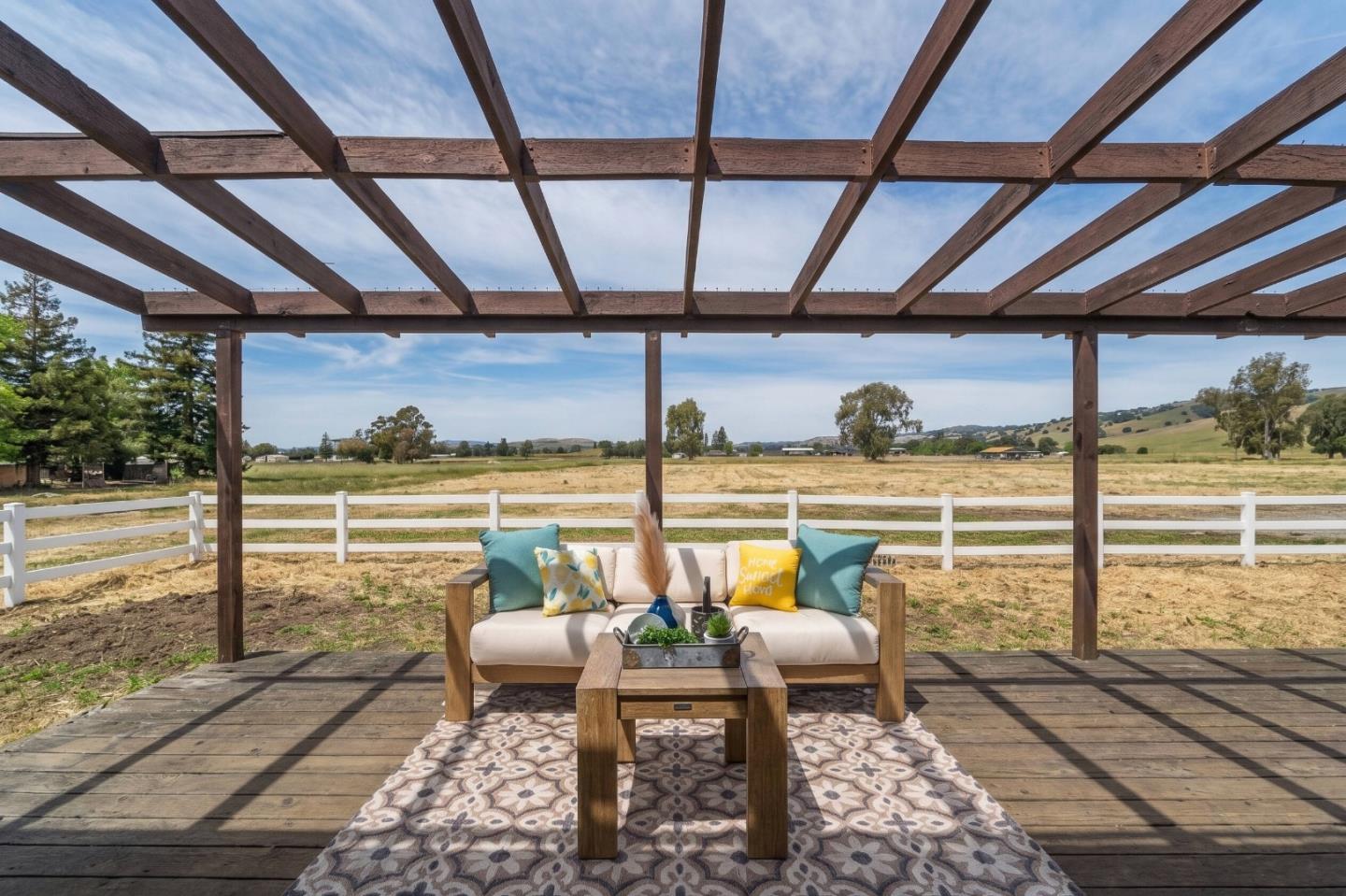 Detail Gallery Image 27 of 35 For 1645 Eberts Dr, San Martin,  CA 95046 - 3 Beds | 2 Baths