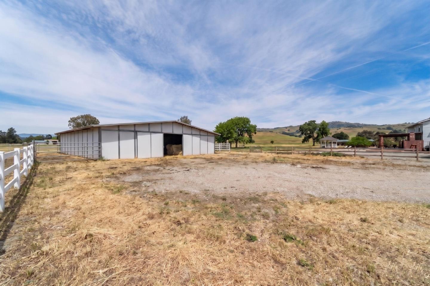 Detail Gallery Image 29 of 35 For 1645 Eberts Dr, San Martin,  CA 95046 - 3 Beds | 2 Baths