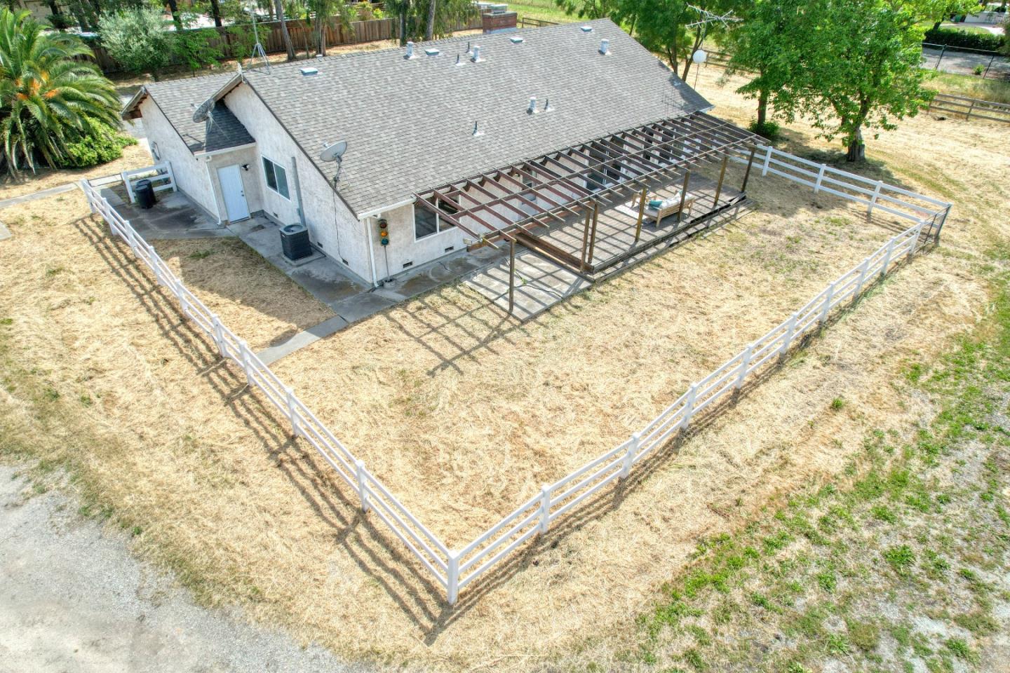 Detail Gallery Image 31 of 35 For 1645 Eberts Dr, San Martin,  CA 95046 - 3 Beds | 2 Baths