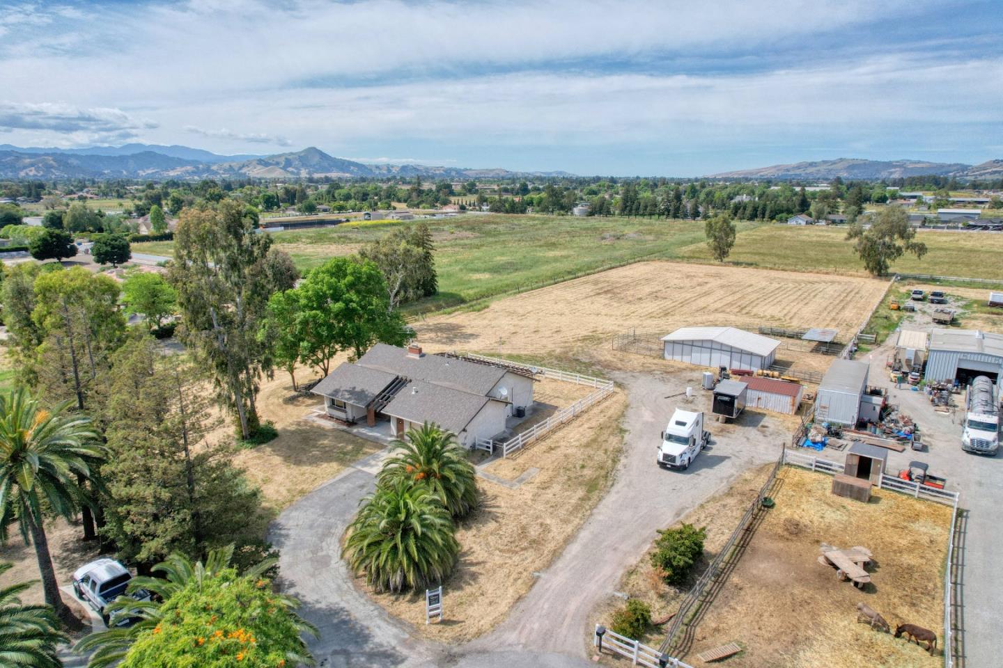 Detail Gallery Image 33 of 35 For 1645 Eberts Dr, San Martin,  CA 95046 - 3 Beds | 2 Baths