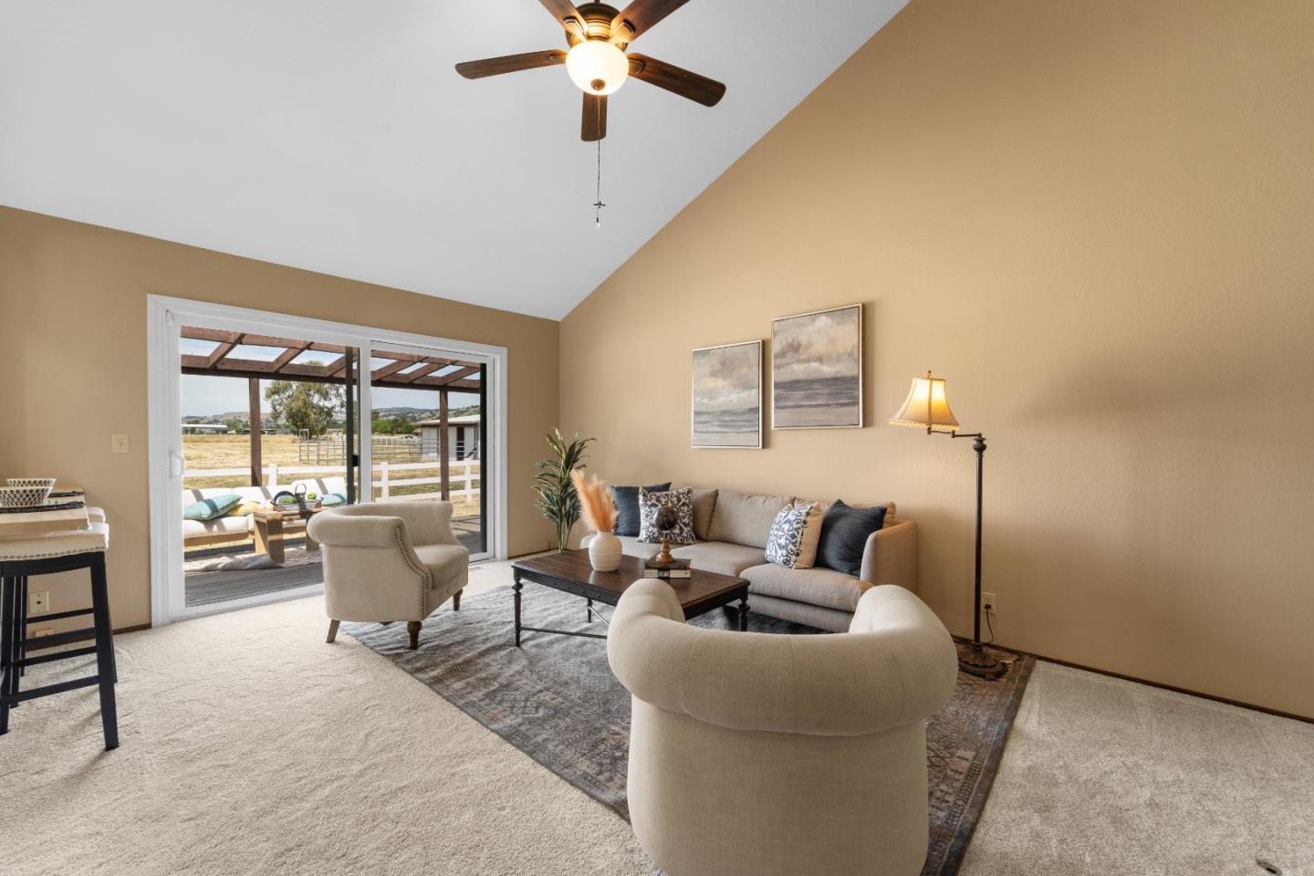 Detail Gallery Image 8 of 35 For 1645 Eberts Dr, San Martin,  CA 95046 - 3 Beds | 2 Baths