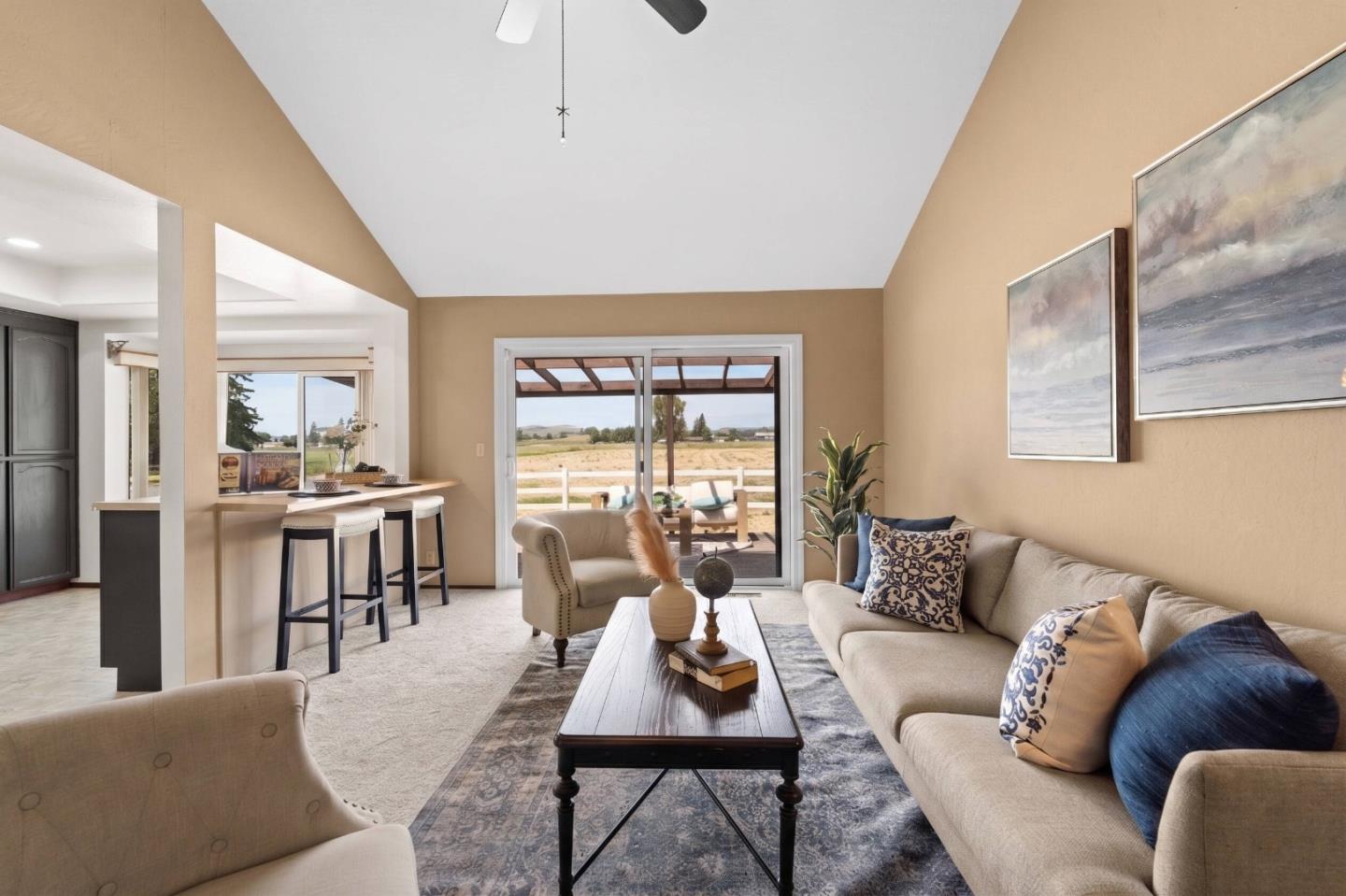 Detail Gallery Image 9 of 35 For 1645 Eberts Dr, San Martin,  CA 95046 - 3 Beds | 2 Baths