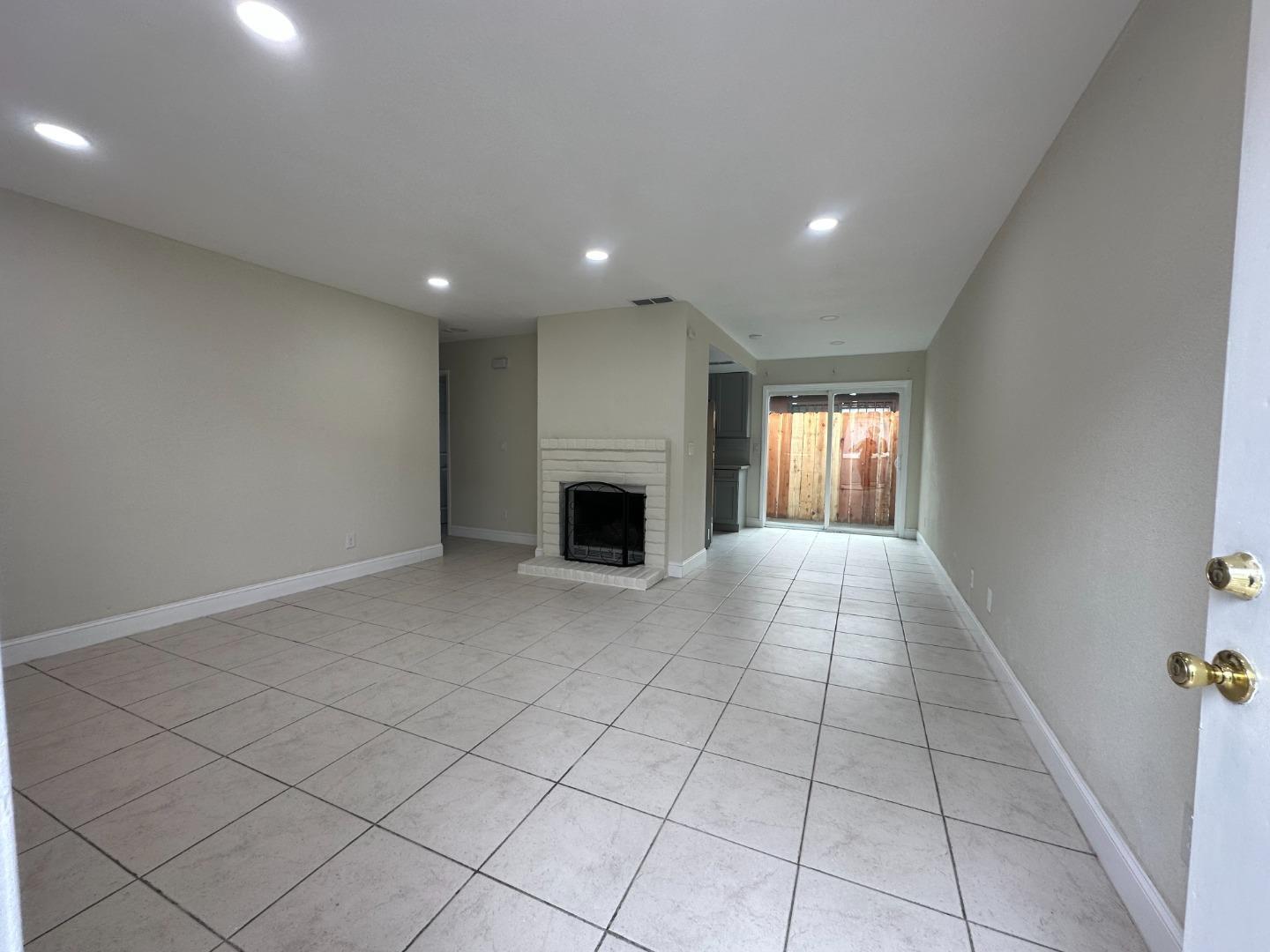 Detail Gallery Image 10 of 14 For 9561 Kelley Dr, Stockton,  CA 95209 - – Beds | – Baths